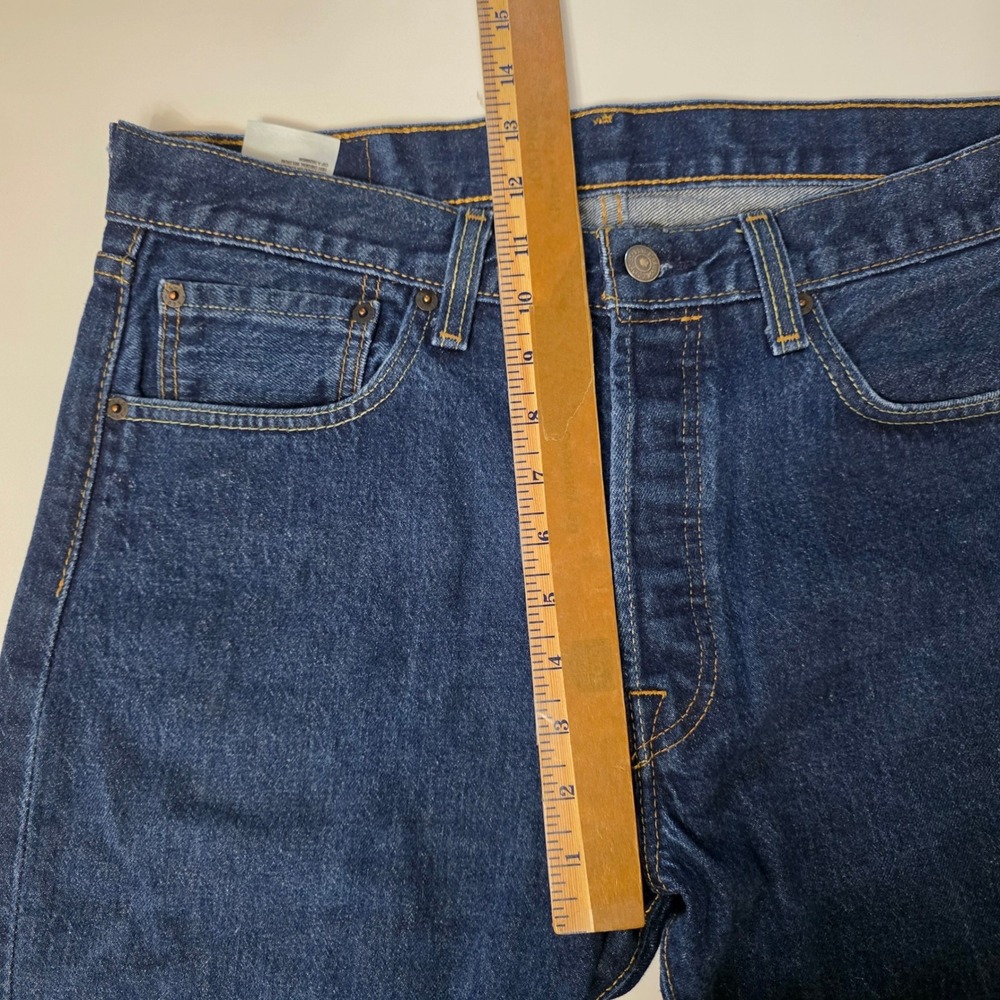 Levis 501 Original Fit Jeans Mens 34x30 Blue Denim Button Fly Straight Leg Dad - Picture 10 of 13